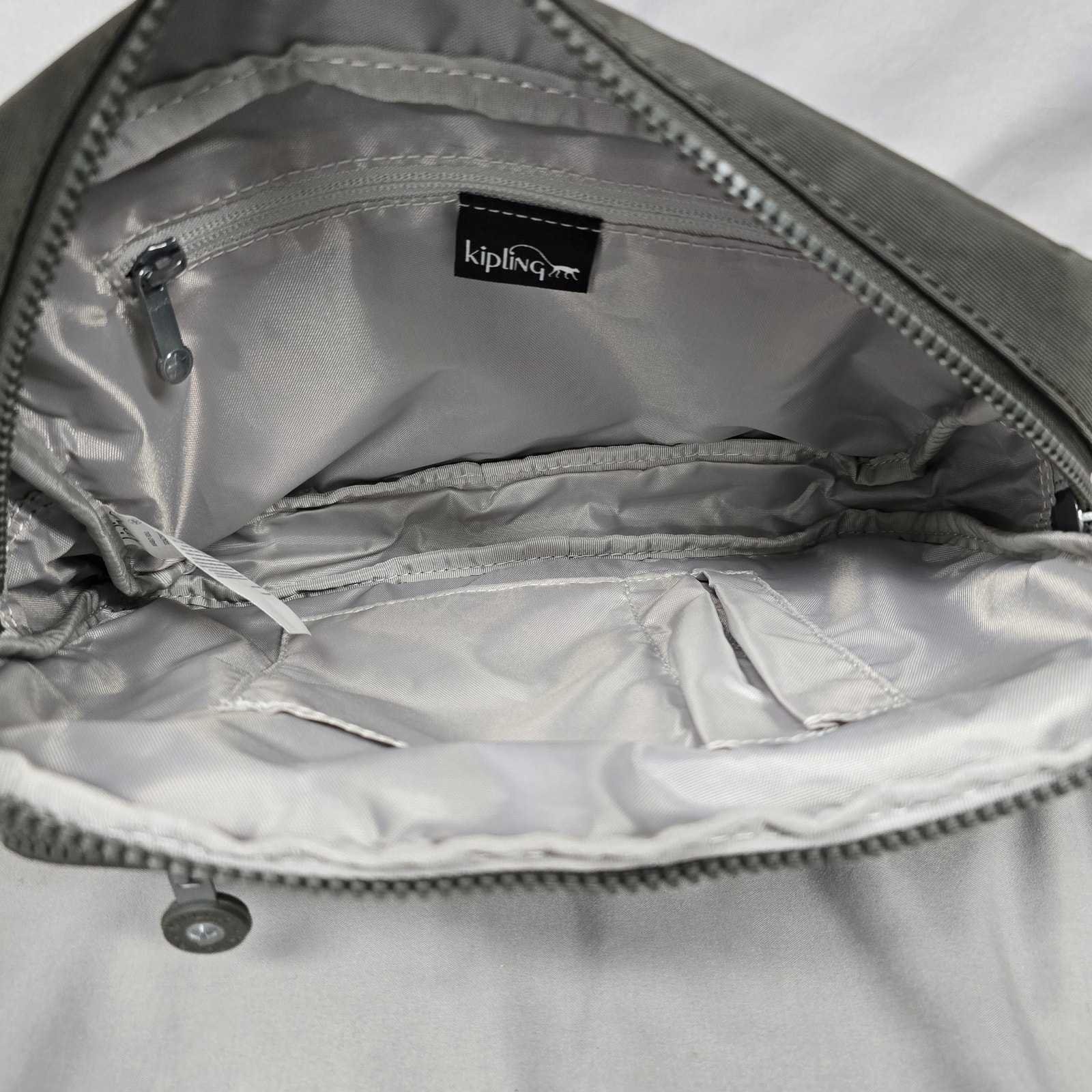 Kipling Tarry Convertible Sling Waist Bag Field Green Nwt Kia8x7 $99 — image 3 of 7